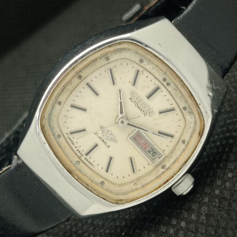 Vintage 1972 Citizen Automatic Womans Silver Watch WDaydate  Patina Accents